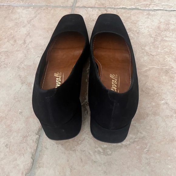 L’intervalle Nubuck square toe heels - Picture 3 of 4